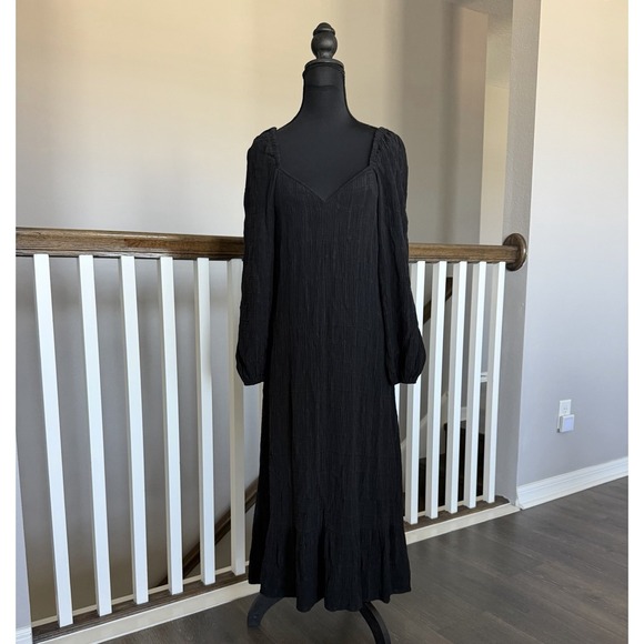 Anthropologie Dresses & Skirts - Anthropologie Textured Puff Sleeve Black Midi Dress Sz 10 Goth Grunge Peasant